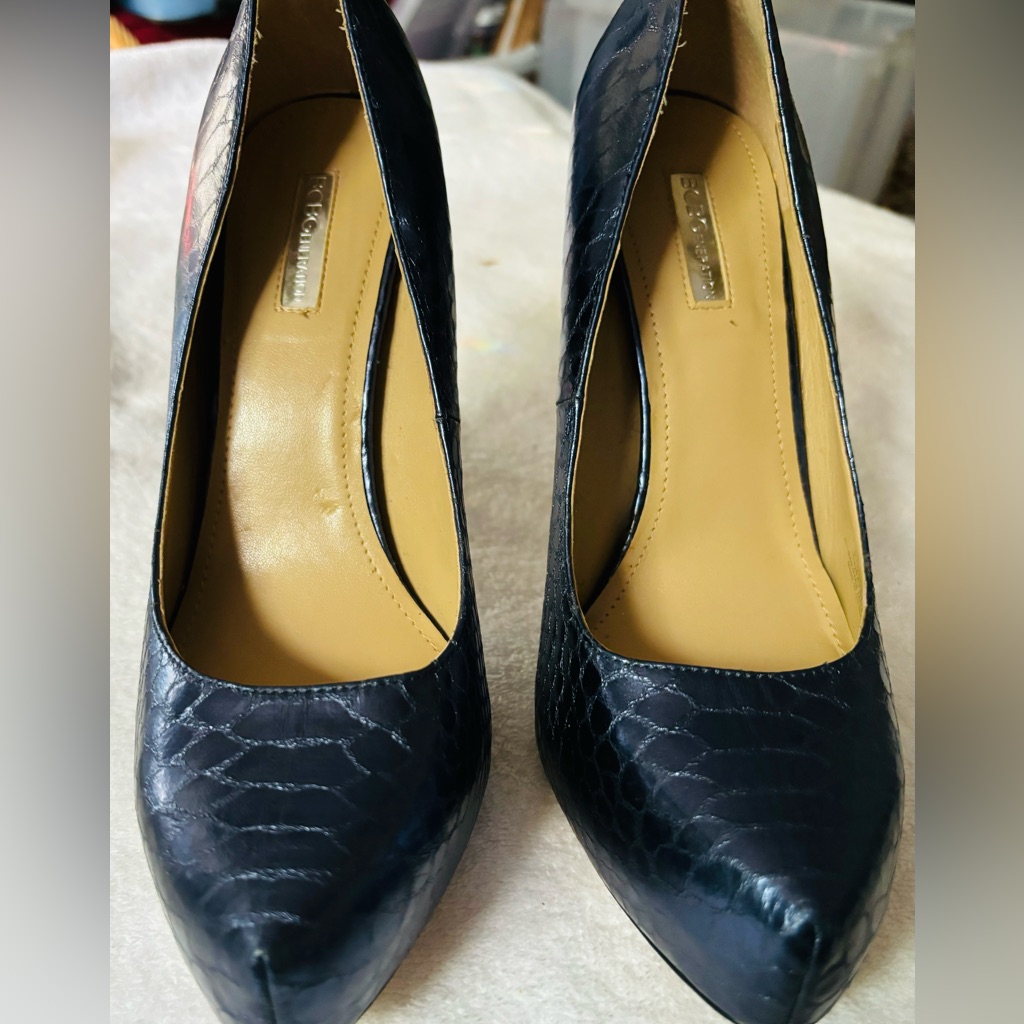 Brand New  Gorgeous Snakeskin Heels By Bcbg  Box 64